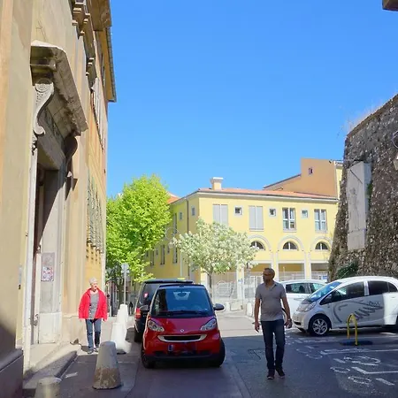 Riviera Old Town Deluxe